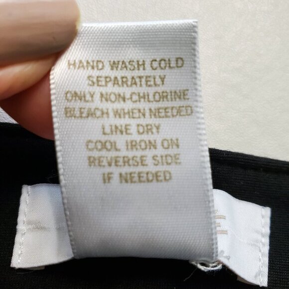 CACHE Stretchy Snakeprint Panel Black Jeggings Size 0 - Picture 8 of 16